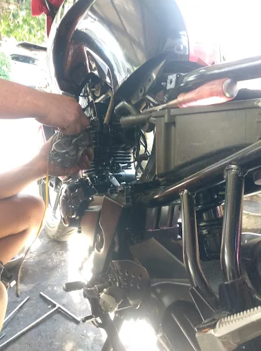 Servis Mesin Motor Detail Semarang